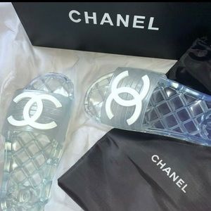 Chanel jelly slides